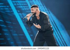 #RickyMartin #VMAs2025 #LatinIconAward #LatinMusic #MTVVMAs #LatinMusicAwards #RickyMartinPerformance #LatinArtists #MusicLegends #PopMusic #MusicHistory #LatinCulture